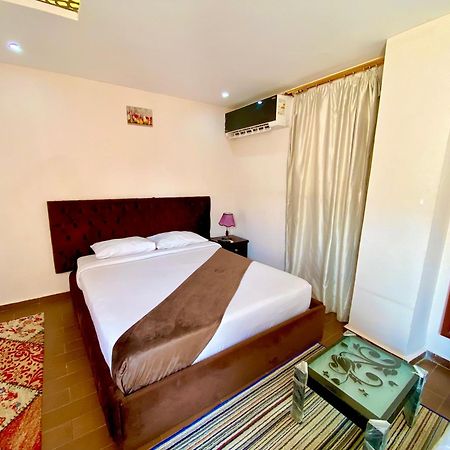 Golden Pyramids Inn Kafret el-Gabal Екстериор снимка