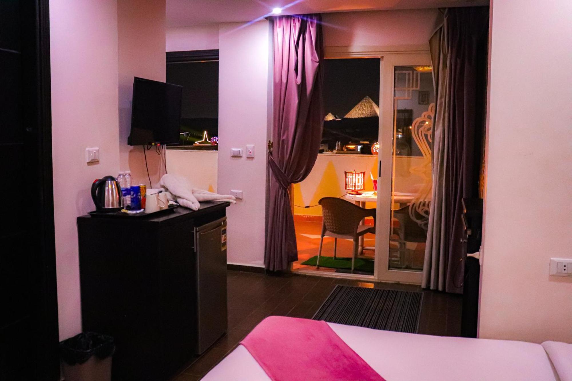 Golden Pyramids Inn Kafret el-Gabal Екстериор снимка