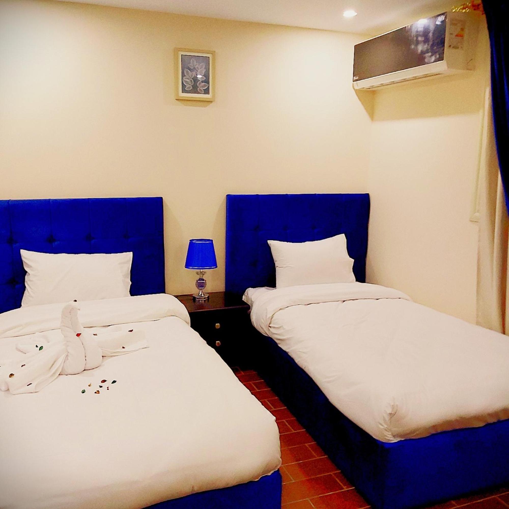 Golden Pyramids Inn Kafret el-Gabal Екстериор снимка